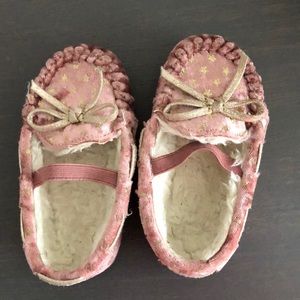 Mocassin slippers